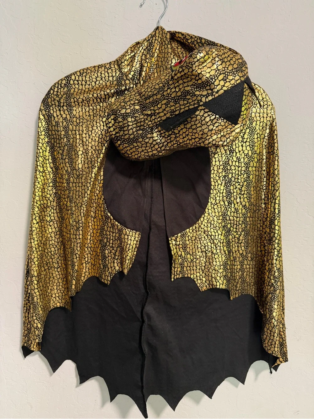 H&M Kids Gold Dragon Cape Costume – Size 3-10T
